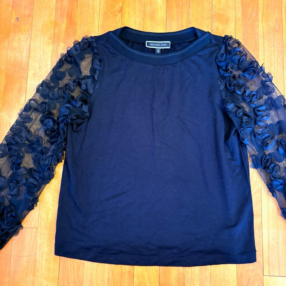 📣ANY 3 @ $33 - $6.99 ship📣 MELANIE LYNE Sheer Long Sleeve with Embellished Black